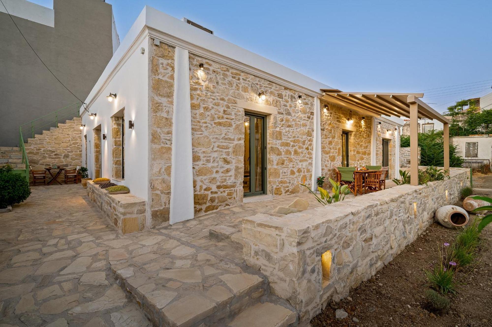 Papadia Luxury Apartments Pitsidia Buitenkant foto