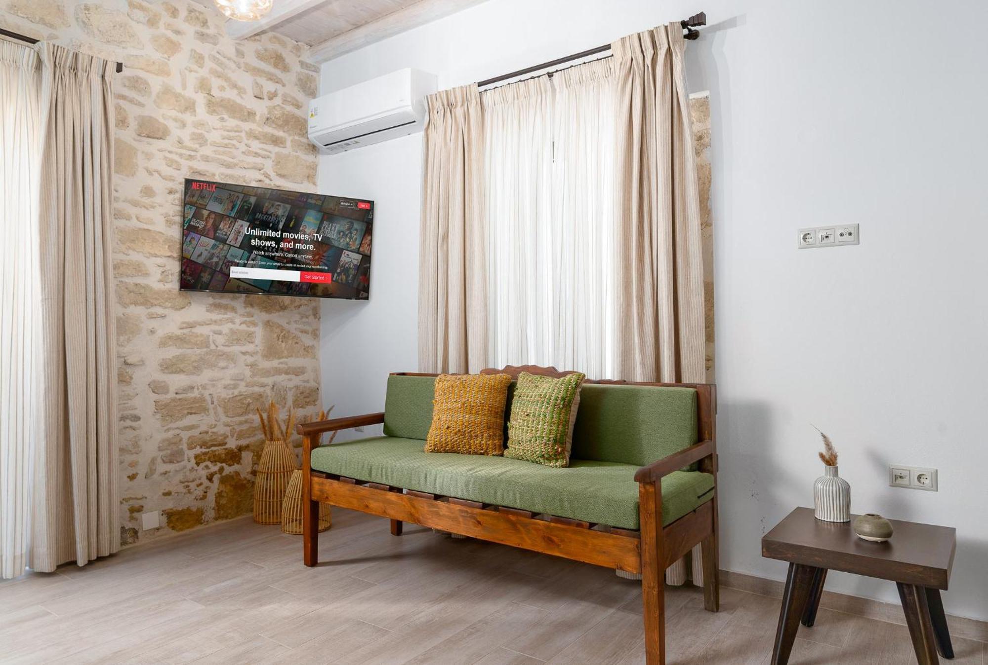 Papadia Luxury Apartments Pitsidia Buitenkant foto