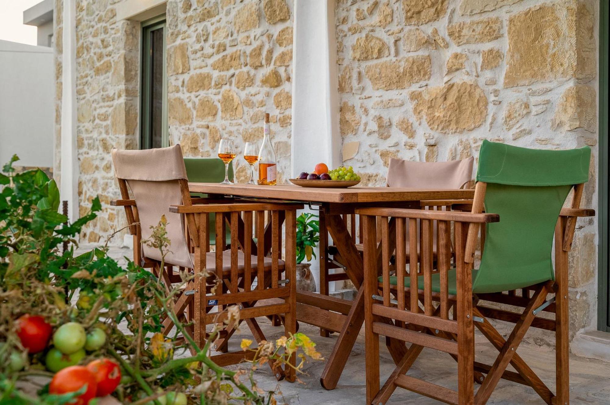 Papadia Luxury Apartments Pitsidia Buitenkant foto