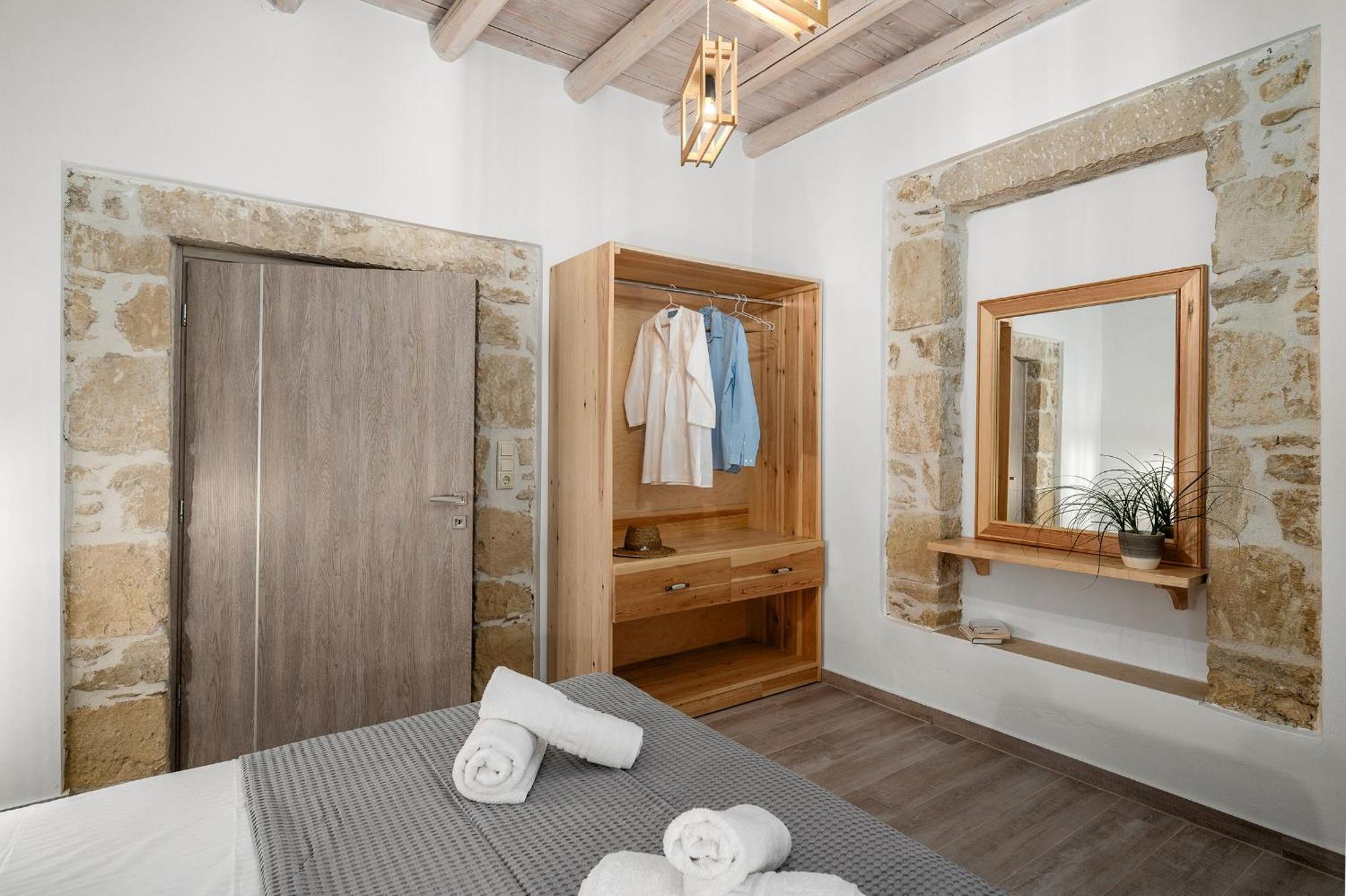 Papadia Luxury Apartments Pitsidia Buitenkant foto