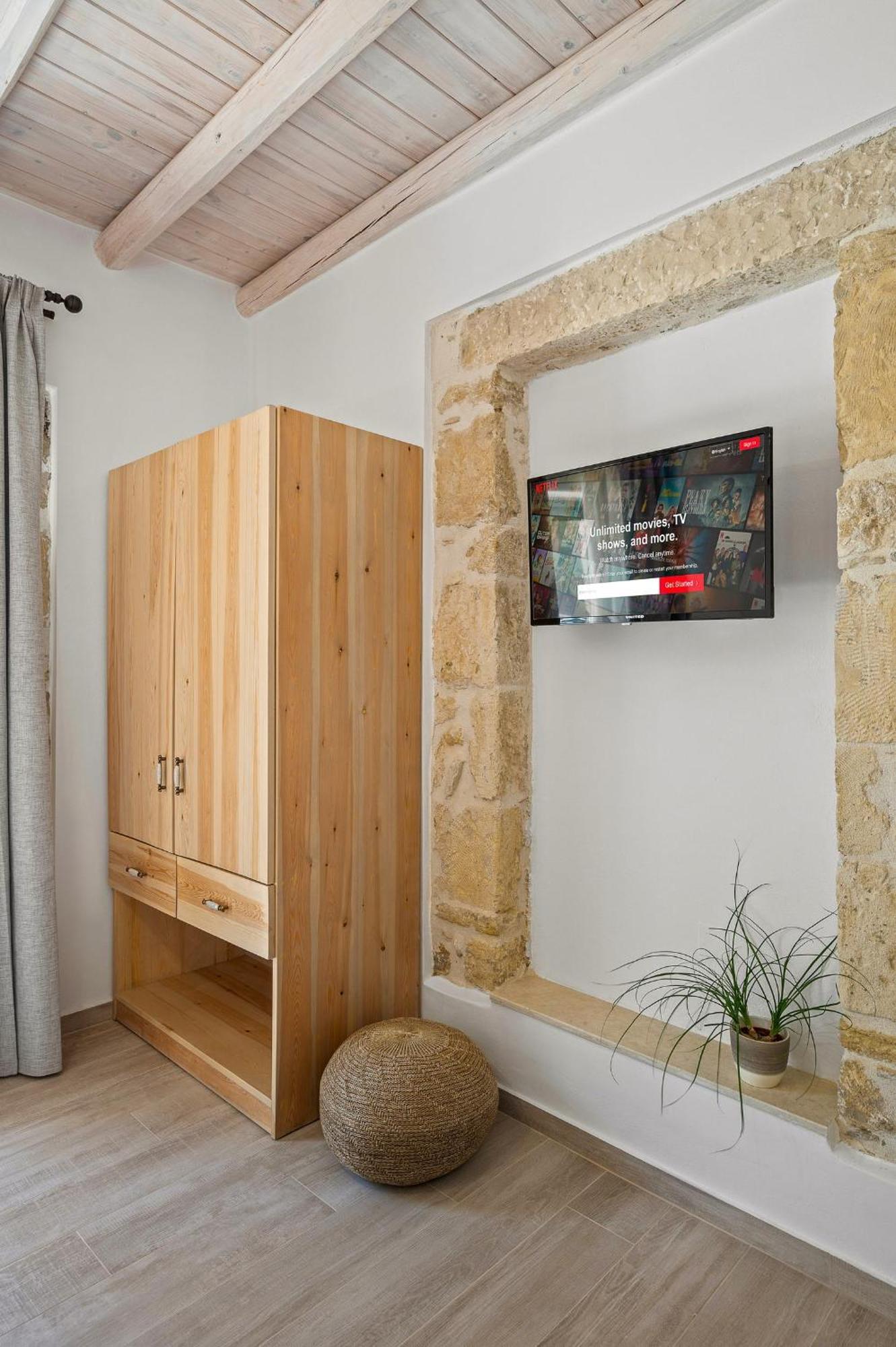 Papadia Luxury Apartments Pitsidia Buitenkant foto