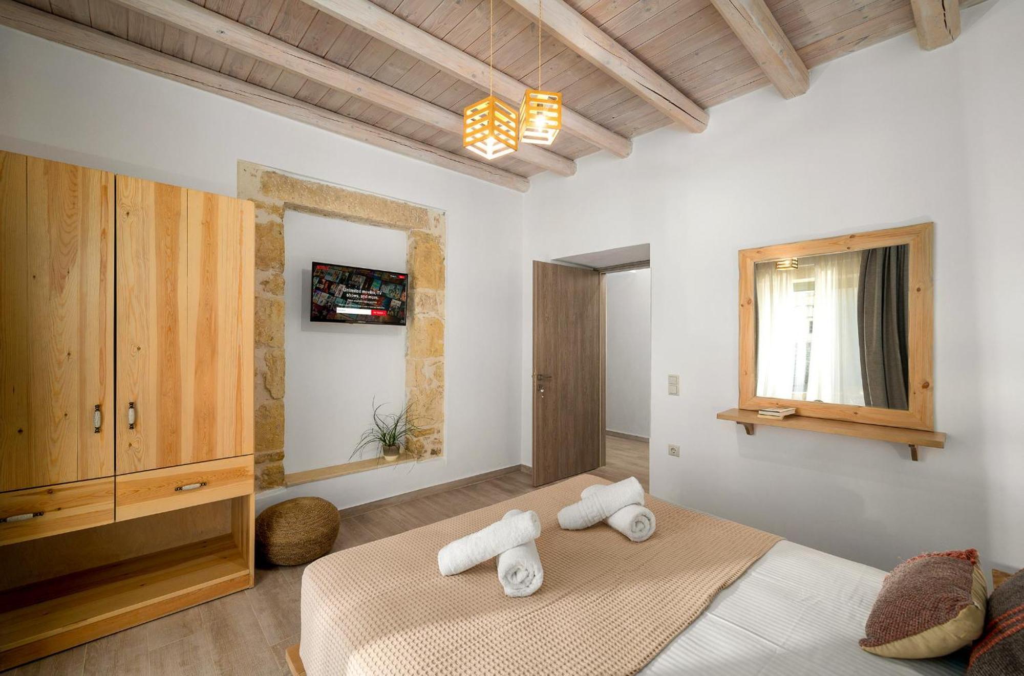 Papadia Luxury Apartments Pitsidia Buitenkant foto