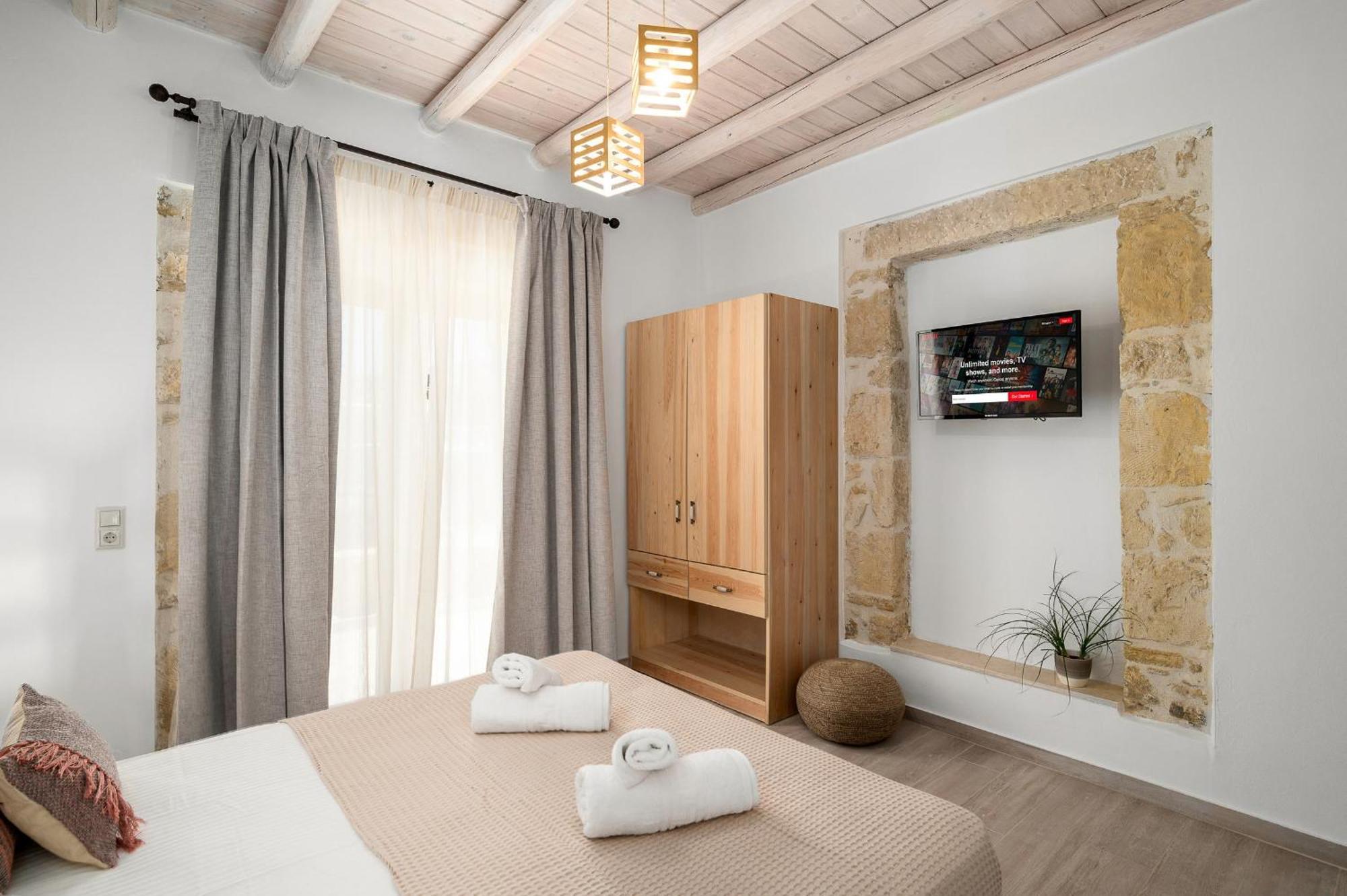 Papadia Luxury Apartments Pitsidia Buitenkant foto